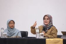 Khawatir Kekerasan Berbasis Gender Terjadi di Pilkada, Lolly Suhenty: Laporkan ke Bawaslu! - JPNN.com