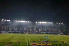 Persib Jamu Persebaya di Stadion Si Jalak Harupat Bukan GBLA, Ini Alasannya - JPNN.com