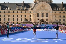 Olimpiade Paris 2024: Tola Pecahkan Rekor Lari Maraton Putra, 2 Jam 6 Menit 26 Detik - JPNN.com