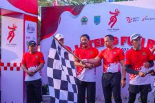 Ribuan Warga Sambut Antusias Pergelaran Fun Run Hari Jadi ke-79 Provinsi Jateng - JPNN.com