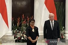 Konsisten Bela Palestina, Menlu Retno Dianugerahi Bintang Penghargaan - JPNN.com