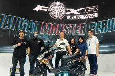 Gandeng Darbotz, Polytron Rilis Motor Listrik Edisi Spesial, Sebegini Harganya - JPNN.com