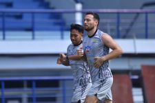 Komdis PSSI Beri Hukuman Tambahan kepada Marc Klok, Persib Harus Bersabar - JPNN.com