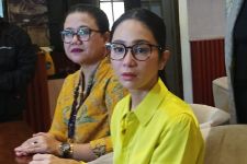 Bunga Zainal Tidak Sabar Bertemu Tersangka Kasus Penipuan yang Dialami - JPNN.com