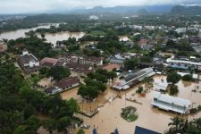 Thailand Kerahkan Pasukan SEAL untuk Atasi Banjir Chiang Rai - JPNN.com