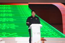 Alasan Menpora Dito Pakai Jersey Olimpiade di Penutupan PON XXI Aceh-Sumut 2024, Ternyata - JPNN.com