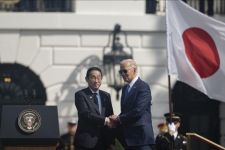 Biden dan Kishida Bahas Aliansi Militer untuk Hadapi Ancaman China - JPNN.com