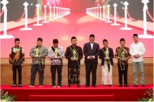 Berikut Santri dan Pesantren Inspiratif Peraih Penghargaan Santry Of The Year 2024 - JPNN.com