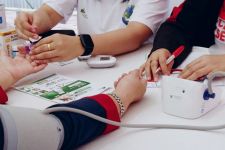 Cegah Penyakit Kronis, Dexa Group Gelar Skrining Kesehatan Gratis di 1.400 Apotek & Klinik - JPNN.com