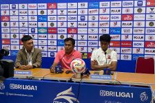 Madura United Menahan Imbang Persib, Pelatih Masih Belum Puas, Kenapa? - JPNN.com