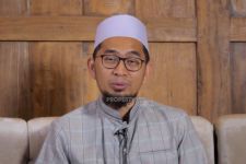 Ustaz Adi Hidayat Titip Pesan Buat Pak Jokowi, Mengharukan, Ada soal Hisab - JPNN.com