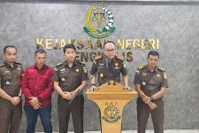 Kejari Bengkalis Tahan 5 Tersangka Korupsi Kredit Produktif di BRK Syariah - JPNN.com