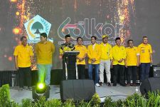 HUT ke-60 Golkar, Jaro Ade Ajak Kader Kuatkan Solidaritas - JPNN.com