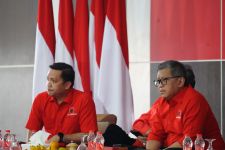 Prabowo Janji Tak Intervensi Pilkada, Ronny: Kader PDIP Jangan Ragu Sikat Aparat Nakal - JPNN.com