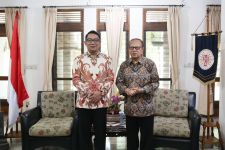 Temui Uskup Agung Jakarta, Ridwan Kamil Diminta Urus Fakir Miskin & Lingkungan - JPNN.com