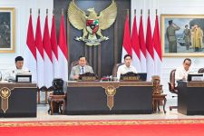 Bakal ke Luar Negeri, Prabowo Minta Para Menteri Tetap Laporan Lewat Video Call - JPNN.com