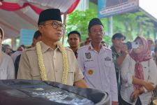 Gali Potensi Lokal, Mendes PDT Yandri Susanto Keliling Desa di Banten - JPNN.com