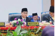 Ketua DPRD Kota Sibolga: Saya Berkomitmen Menjalankan Tanggung Jawab Secara Profesionalisme - JPNN.com