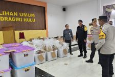 Kapolres Inhu & Tim Pamatwil Polda Riau Cek Kesiapan TPS Khusus - JPNN.com