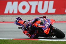 MotoGP Barcelona: Ada Masalah, Martin Gugup, Pecco Takut - JPNN.com