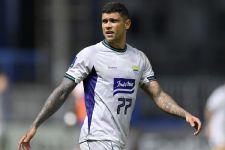 Persib Bandung vs Malut United: Ciro Alves Memprediksi Ancaman Sayuri Bersaudara - JPNN.com