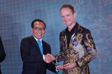 Sesmenko Susiwijono Raih Prosperity Awards atas Kontribusi Besar Perkuat Hubungan RI-Inggris - JPNN.com