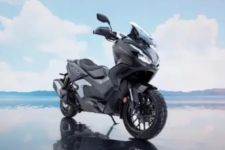 Honda ADV 350 2025 Hadir dengan Teknologi RoadSync - JPNN.com