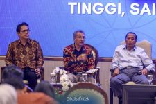 Kemdiktisaintek Usulkan Anggaran Tambahan ke DPR Khusus Tukin Dosen - JPNN.com