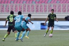 Liga 1: Persib Gagal Raih 3 Poin di Kandang PSBS, Bojan Hodak Sentil Kinerja Wasit - JPNN.com