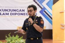 Bea Cukai Membekali Ilmu Kepabeanan Kepada Puluhan Pelajar SMK di Daerah Ini - JPNN.com