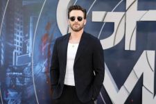 Pensiun, Chris Evans Pastikan Tak Akan Kembali ke MCU - JPNN.com