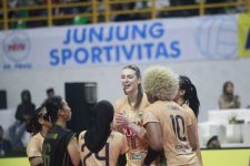 Proliga 2025: Julia Sangiacomo Pimpin Gresik Petrokimia Gebuk Jakarta Pertamina - JPNN.com