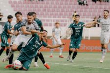 Menang dari PSS Sleman, Bali United Mengancam Persebaya di Klasemen Liga 1 - JPNN.com