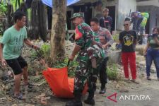 Jasad Pria Berkaus Loreng TNI Ditemukan di Pantai Minajaya, Begini Kondisinya - JPNN.com