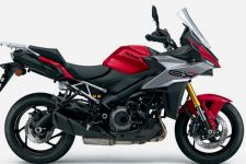 Bersolek, Suzuki GSX-S1000GX Tantang Versys 1000 dan Tracer 9 - JPNN.com