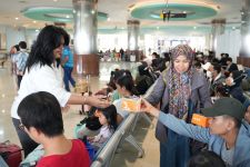 BNI Beri Takjil Hingga Pengobatan Gratis di Pelabuhan Tanjung Perak - JPNN.com