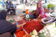 Seusai Lebaran 2025, Harga Cabai di Pasar KM 5 Palembang Makin Pedas - JPNN.com