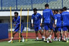 Bojan Hodak Bicara Kans Bermain Febri Hariyadi saat Persib Jumpa Malut United - JPNN.com