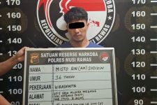 Berawal dari Informasi Masyarakat, Polisi Tangkap Pelaku Penyalahgunaan Narkotika di Mura - JPNN.com
