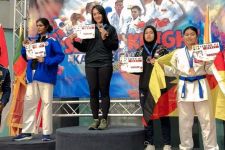 Polwan Cantik Polda Riau Bripda Jessica Raih Juara 1 Karate Internasional di Malaysia - JPNN.com