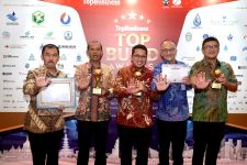 Perumda Dharma Jaya Raih Dua Penghargaan Bergengsi Top BUMD Awards 2025 - JPNN.com