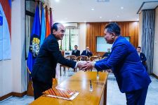 Prof. Adnan Hamid Resmi Pimpin Universitas Pancasila - JPNN.com