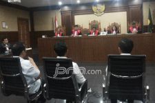 Bersaksi di Sidang Suap, Adik Ipar Jokowi Mengaku Lupa - JPNN.com