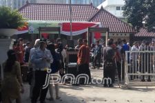 Di TPS Pak Jokowi Ada Hiburan Keroncong - JPNN.com