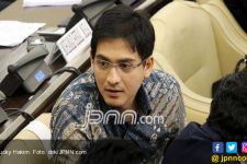 Viral Surat Pengunduran Diri Wabup Indramayu Lucky Hakim, Ada Apa? - JPNN.com Jabar