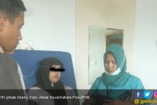 Kucing Hitam Pembawa Celaka, Wanita Berhijab Terkapar Tak Berdaya - JPNN.com