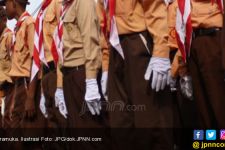 Guru SMAN Merobek Bendera Merah Putih - JPNN.com