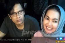 Dewi Gita Ceritakan Keajaiban Air Zam Zam yang Dialami Sang Putri saat Umrah - JPNN.com
