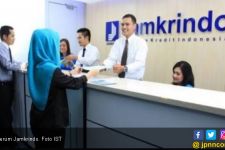 Perum Jamkrindo Bagikan Ribuan Paket Sembako - JPNN.com