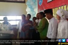 135 Pasangan Nikah Massal di Sorong - JPNN.com